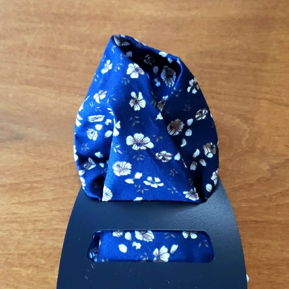 Floral cotton pocket square. Navy blue with white and brown flowers. - Picture 2 of 4